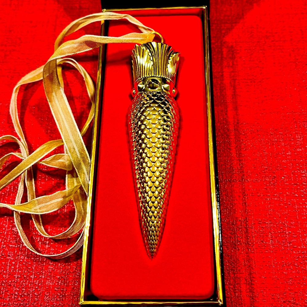 CHRISTIAN LOUBOUTIN PRE-LOVED SILK GOLD CORD STYLE LIPSTICK CASE & NECKLACE